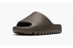 ADIDAS YEEZY
YEEZY SLIDE
Soot 2021