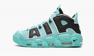 NIKE
AIR MORE UPTEMPO 96 QS
Light Aqua