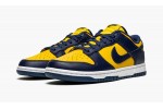 NIKE
DUNK LOW
Michigan