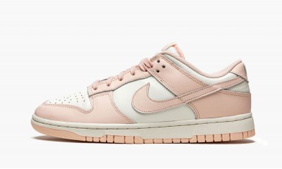 NIKE
DUNK LOW WMNS
Orange Pearl