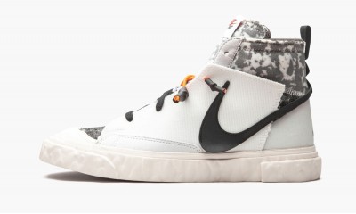 NIKE
BLAZER MID
READYMADE - White