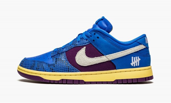 NIKE
DUNK LOW SP SNEAKERS