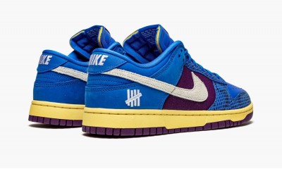 NIKE
DUNK LOW SP SNEAKERS