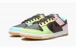 NIKE
DUNK LOW SE
Free 99 - Black