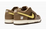 NIKE
DUNK LOW SP
Undefeated - Canteen