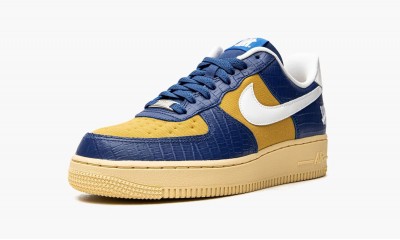 NIKE
AIR FORCE 1 LOW
Undefeated - Blue Croc