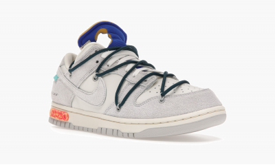 NIKE DUNK LOW
Off White - Lot 16/50