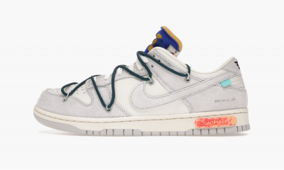 NIKE DUNK LOW
Off White - Lot 16/50
