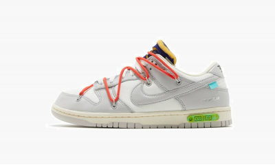 NIKE DUNK LOW
Off White - Lot 23