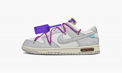 NIKE DUNK LOW
Off White - Lot 28