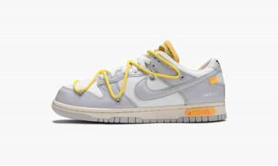 NIKE DUNK LOW
Off White - Lot 29