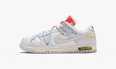 NIKE DUNK LOW
Off White - Lot 38