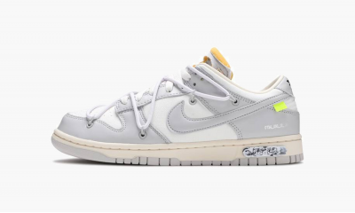 NIKE DUNK LOW
Off White - Lot 49