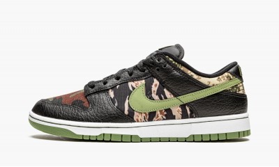NIKE
DUNK LOW
Black Multi-Camo