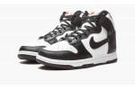 NIKE
WMNS DUNK HIGH
Panda (2021)