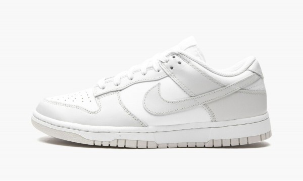 NIKE
DUNK LOW WMNS
Photon Dust