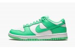 NIKE
DUNK LOW WMNS
Green Glow