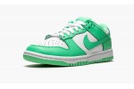 NIKE
DUNK LOW WMNS
Green Glow