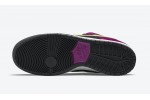 Nike SB Dunk Low “Red Plum”