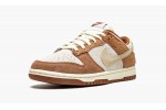 NIKE
DUNK LOW PRM
Medium Curry
