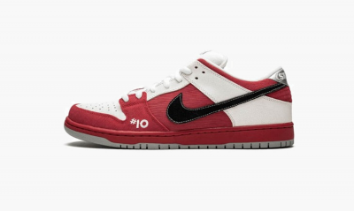 Nike SB Dunk Low “Roller Derby”