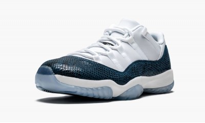 JORDAN
AIR JORDAN 11 RETRO LOW LE
Blue Snakeskin