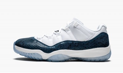 JORDAN
AIR JORDAN 11 RETRO LOW LE
Blue Snakeskin