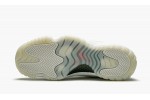 JORDAN
AIR JORDAN 11 RETRO
Platinum Tint