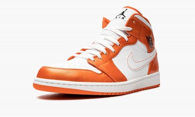 JORDAN
AIR JORDAN 1 MID SE
Electro Orange