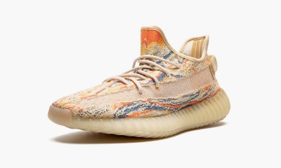 ADIDAS YEEZY
YEEZY BOOST 350 V2
MX Oat