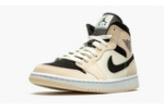 Jordan WMNS AIR JORDAN 1 MID
Guava Ice