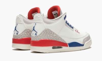 JORDAN
AIR JORDAN 3 RETRO
International Flight