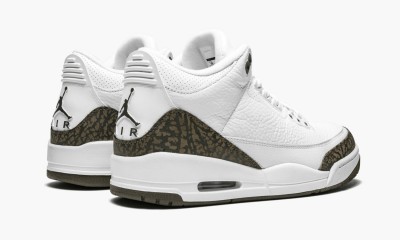 JORDAN
AIR JORDAN 3 RETRO
Mocha