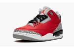 JORDAN
AIR JORDAN 3 RETRO
Red Cement/Unite
