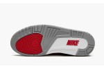 JORDAN
AIR JORDAN 3 RETRO
Red Cement/Unite