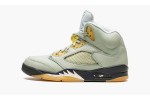 JORDAN
AIR JORDAN 5 RETRO
Jade Horizon