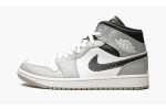 JORDAN
AIR JORDAN 1 MID
Light Smoke Grey 2.0