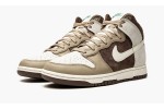 NIKE
DUNK HIGH
Light Chocolate