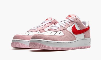 NIKE
AIR FORCE 1 LOW
Valentine's Day Love Letter
