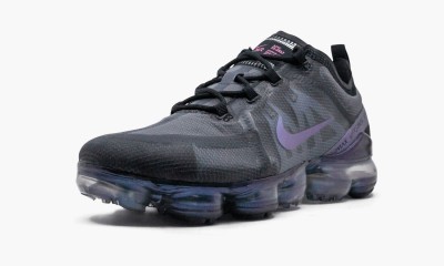 NIKE
AIR VAPORMAX 2019