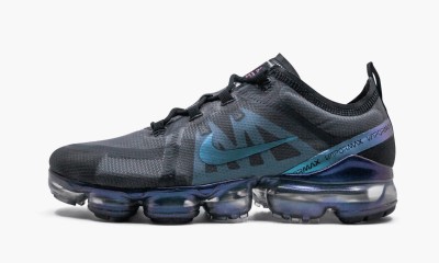 NIKE
AIR VAPORMAX 2019